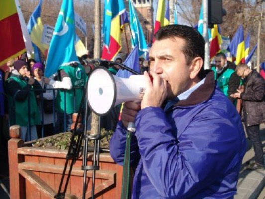 Palaz se duce la Bucureşti să se bată cu 